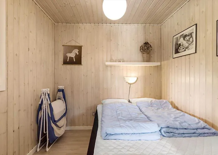 Ll208-humble-gulspurvevaenget-3